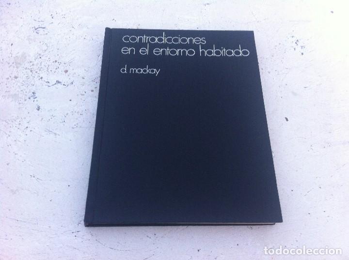 Gebrauchte B&uuml;cher: DAVID MACKAY. CONTRADICCIONES EN EL ENTORNO HABITADO: AN&Aacute;LISIS DE 22 CASAS ESPA&Ntilde;OLAS. 1972.
