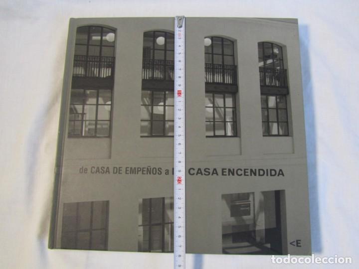 Libros de segunda mano: De casa de empe&ntilde;os a la casa encendida. Caja Madrid 2002 - Foto 4