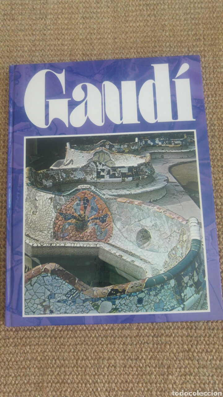 Libros de segunda mano: Libro Gaud&iacute; ed. Salvat - Foto 1