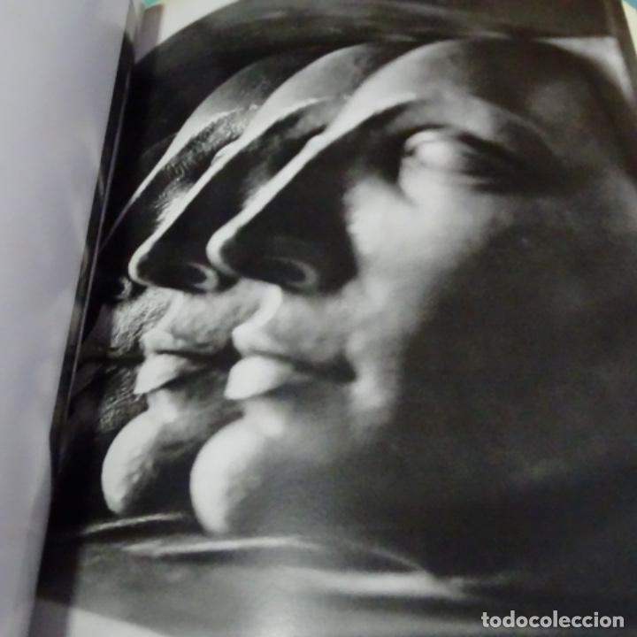 Libros de segunda mano: Libro de subirachs con dedicatoria.jose corredor. - Foto 3