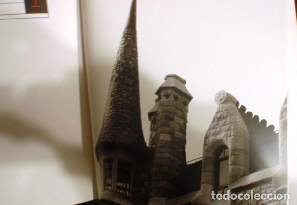 Libros de segunda mano: So&ntilde;ando en piedra. Le&oacute;n. Gaud&iacute; 2002 AAVV - Foto 4