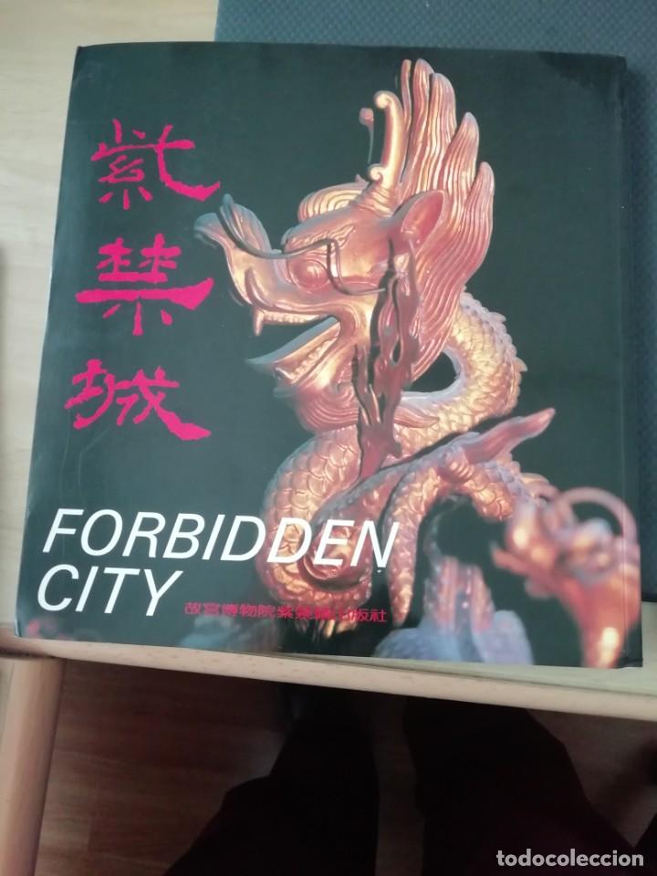 Livres d'occasion: Forbidden city en ingl&eacute;s. Fant&aacute;sticas fotos con planos y textos sobre el palacio del emperador chino
