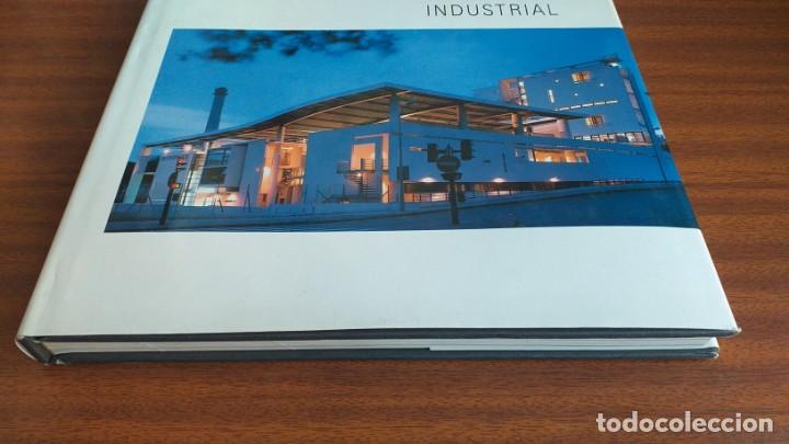 Libros de segunda mano: Arquitectura industrial --- Alan Phillips - Foto 5