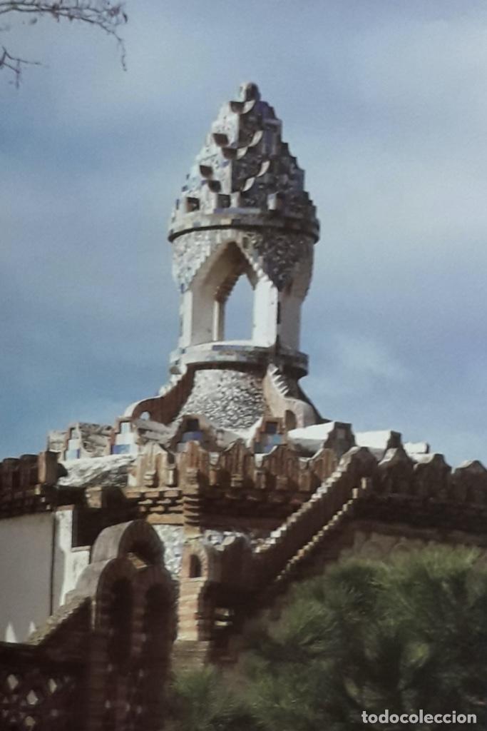 Libros de segunda mano: La Barcelona de Gaud&iacute; - Foto 4