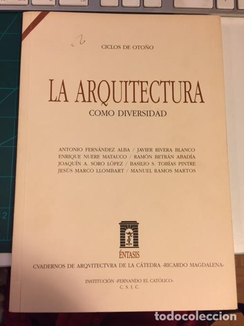 Libros de segunda mano: La arquitectura como diversidad. VVAA - Foto 1