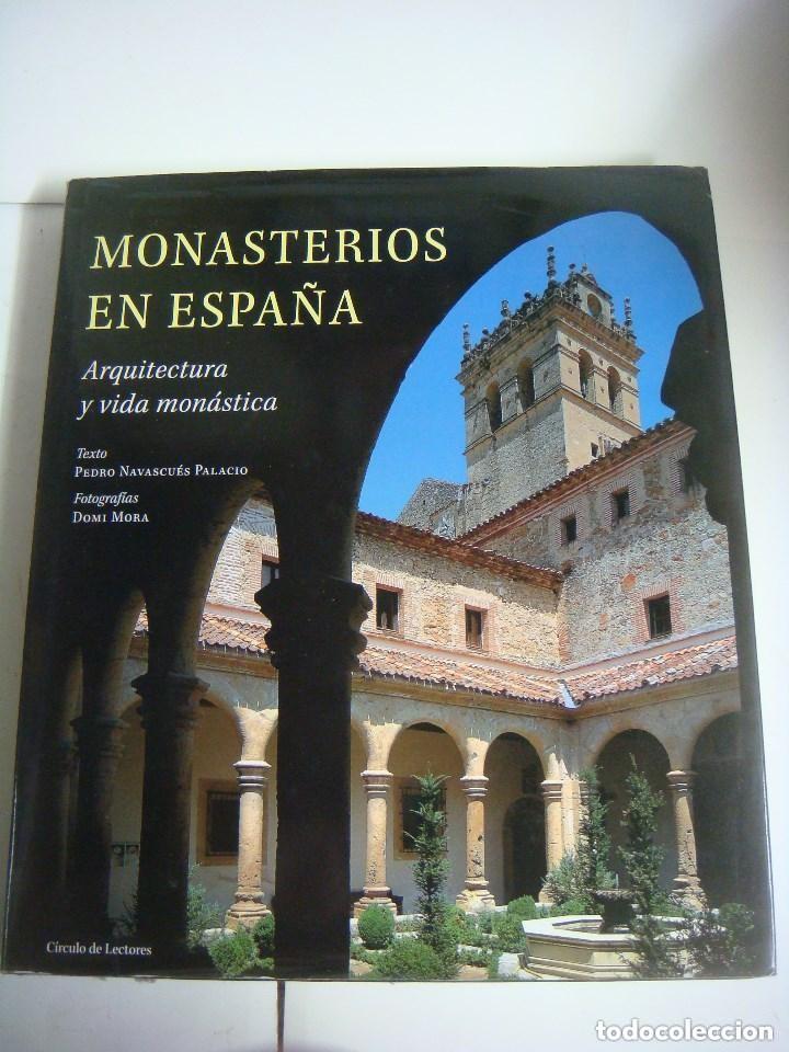 Libros de segunda mano: LIBRO DE MONASTERIOS EN ESPA&Ntilde;A ARQUITECTURA Y VIDA MONASTICA - Foto 1