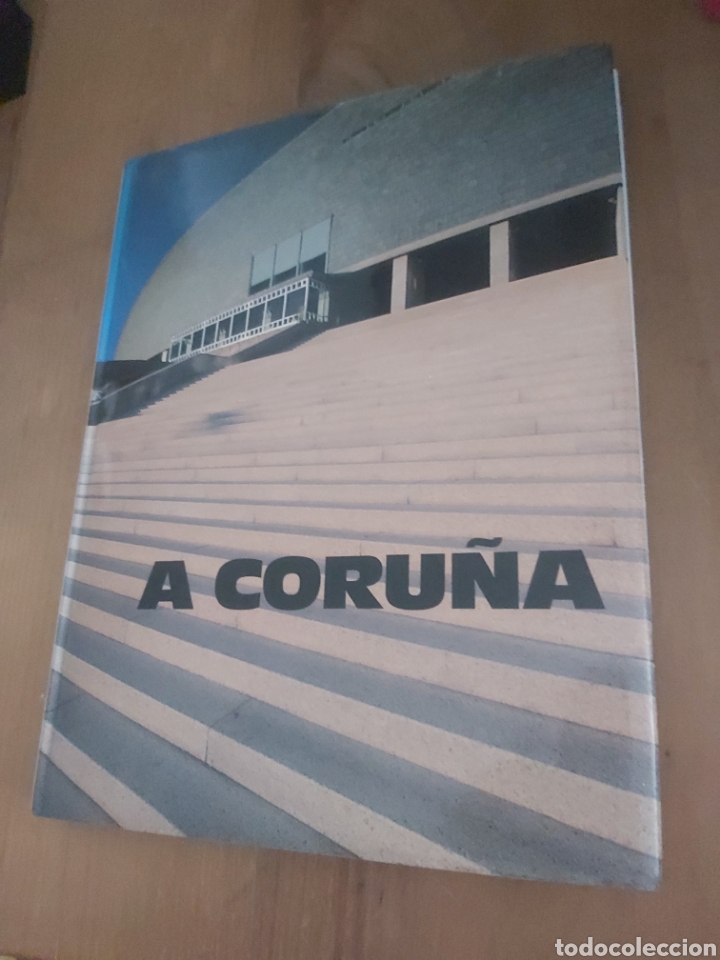 Gebrauchte B&uuml;cher: A Coru&ntilde;a 1996 Agedime editorial mediterr&aacute;neo 233 p&aacute;ginas fotos bien estado