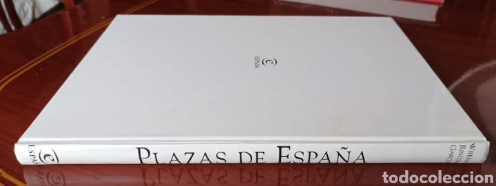 Libros de segunda mano: Plazas de Espa&ntilde;a. Espasa. - Foto 2