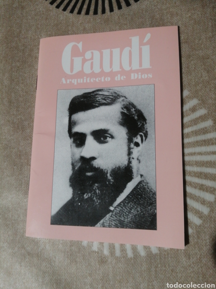 Libros de segunda mano: Gaud&iacute;. Arquitecto de Dios (1852-1926) - Foto 1