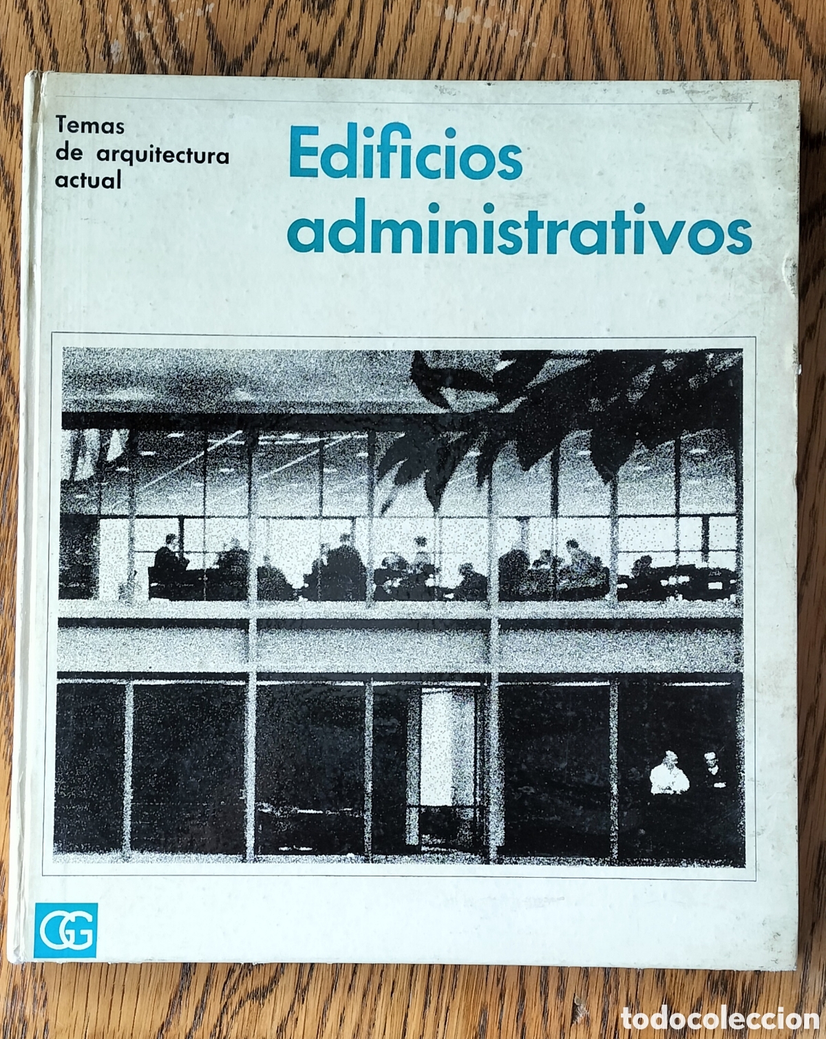 Libros de segunda mano: Libro Edificios Administrativos - Foto 1