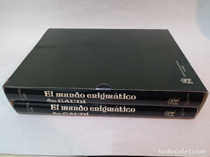 Libros de segunda mano: 1983 - TOKUTOSHI TORII. El Mundo enigm&aacute;tico de Gaud&iacute;, 2 tomos: texto y l&aacute;minas