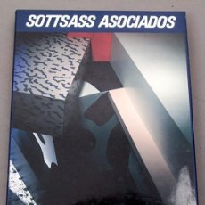 Libros de segunda mano: SOTTSASS ASOCIADOS - GUSTAVO GILI. Lote 381878809