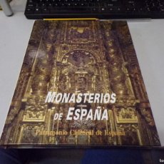 Libros de segunda mano: MONASTERIOS DE ESPAÑA. PATRIMONIO CULTURAL DE ESPAÑA.EDICIONES RUEDA. 1998. Lote 385545624