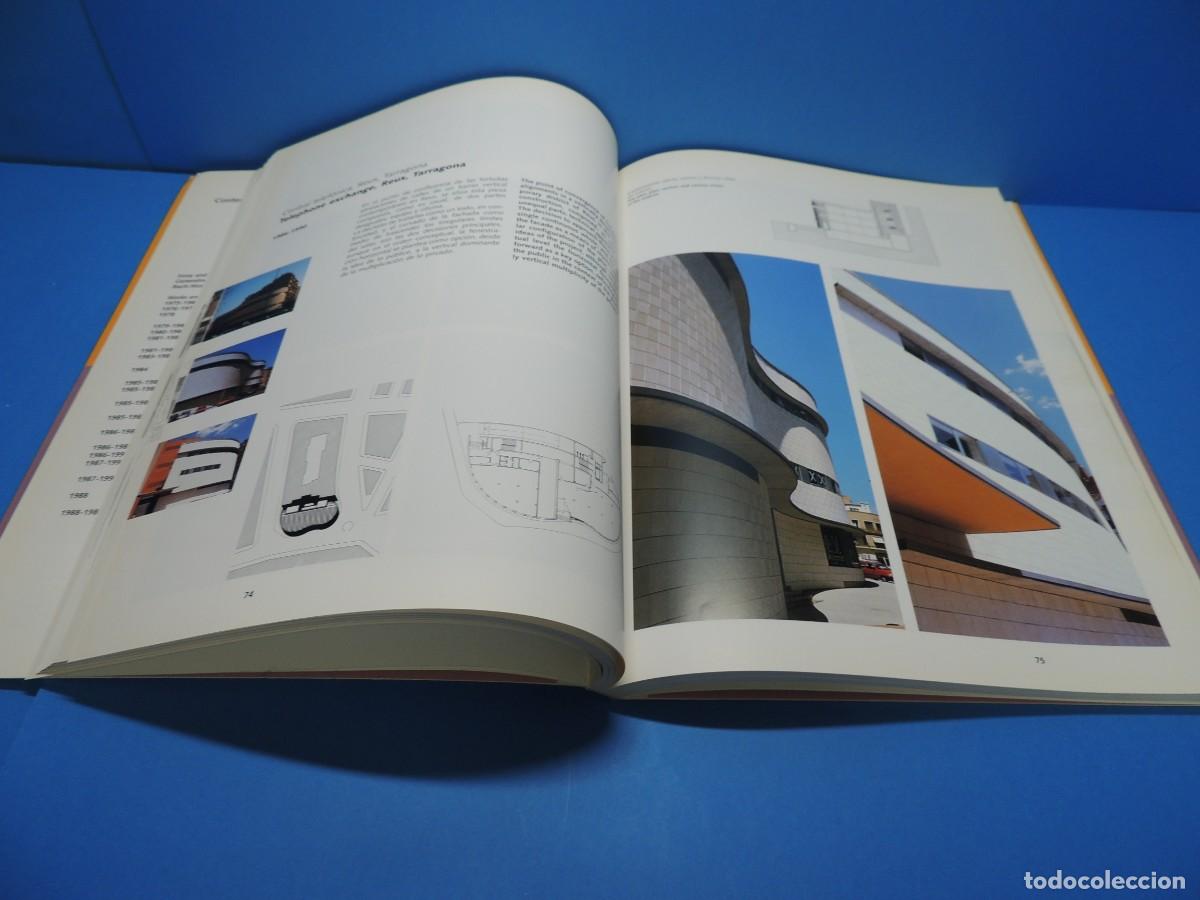 Libros de segunda mano: Bach - Mora.- Arquitectos / Architects - Foto 13