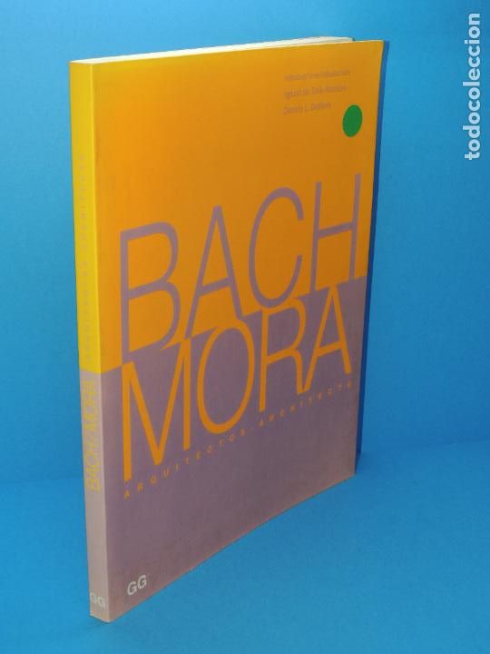 Libros de segunda mano: Bach - Mora.- Arquitectos / Architects - Foto 1