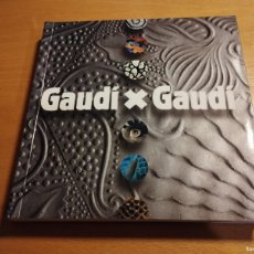 Libros de segunda mano: GAUDÍ X GAUDÍ (TRIANGLE POSTALS / CAM)