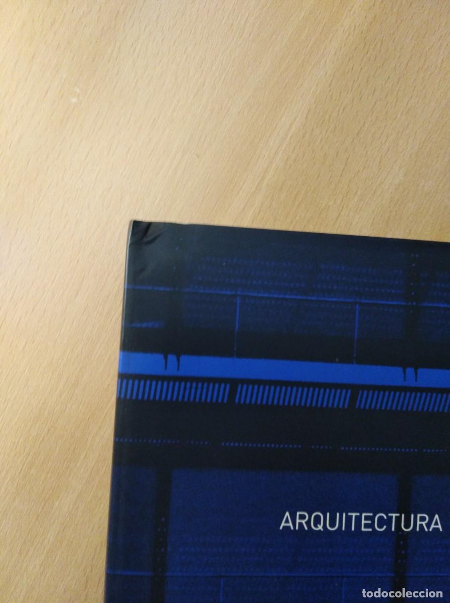 Libros de segunda mano: ARQUITECTURA EN BBVA. EDIFICIOS SINGULARES. AA.VV. - Foto 2