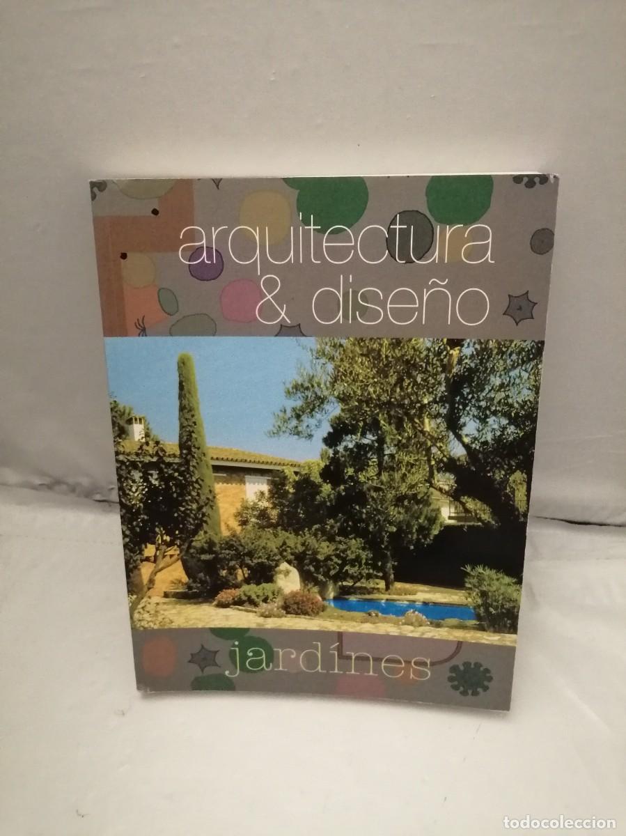 Libros de segunda mano: Arquitectura y Dise&ntilde;o: JARDINES - Foto 1