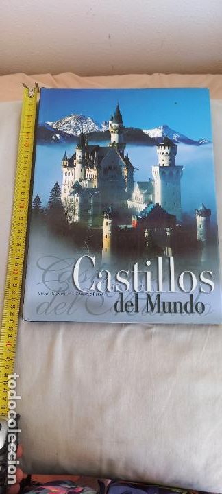 Gebrauchte B&uuml;cher: Castillos del Mundo Guadalupi, Gianni; Reina, Gabriele. EDICIONES LU 2005. GRAN FORMATO