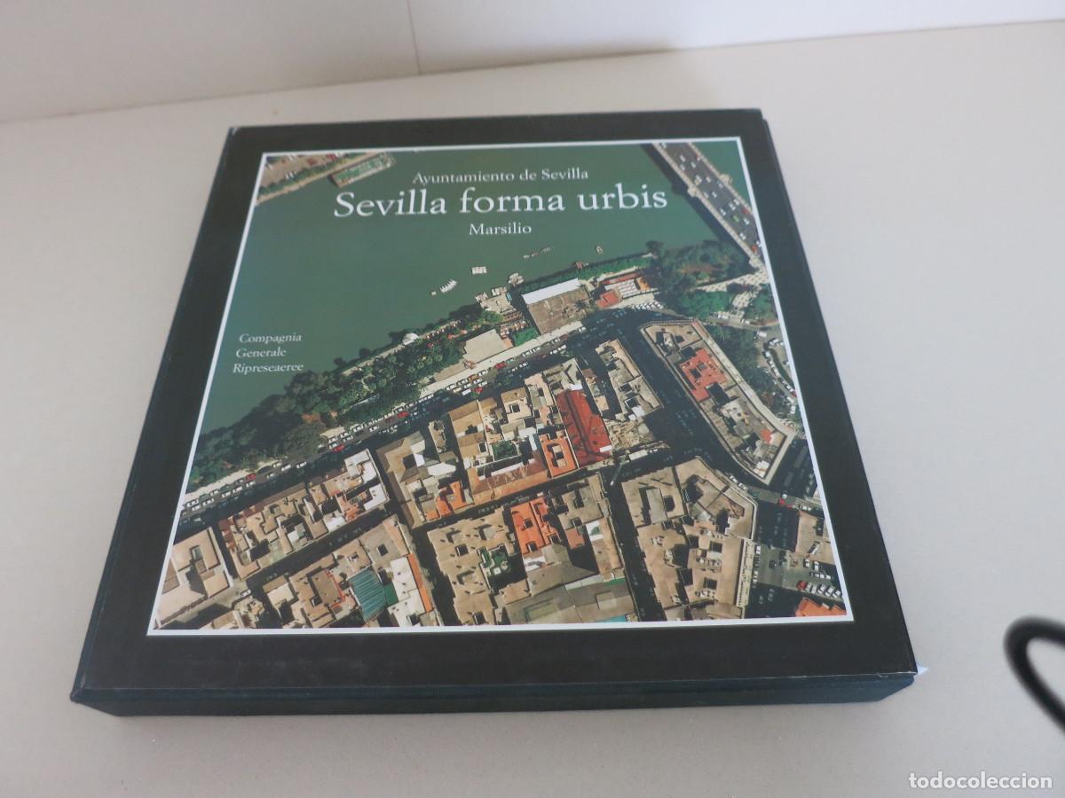 Gebrauchte B&uuml;cher: jos&eacute; N&uacute;&ntilde;ez Castain, Rosa Bonetta y Licinio Ferreti - SEVILLA FORMA URBIS. CENTRO HISTORICO MARSILIO