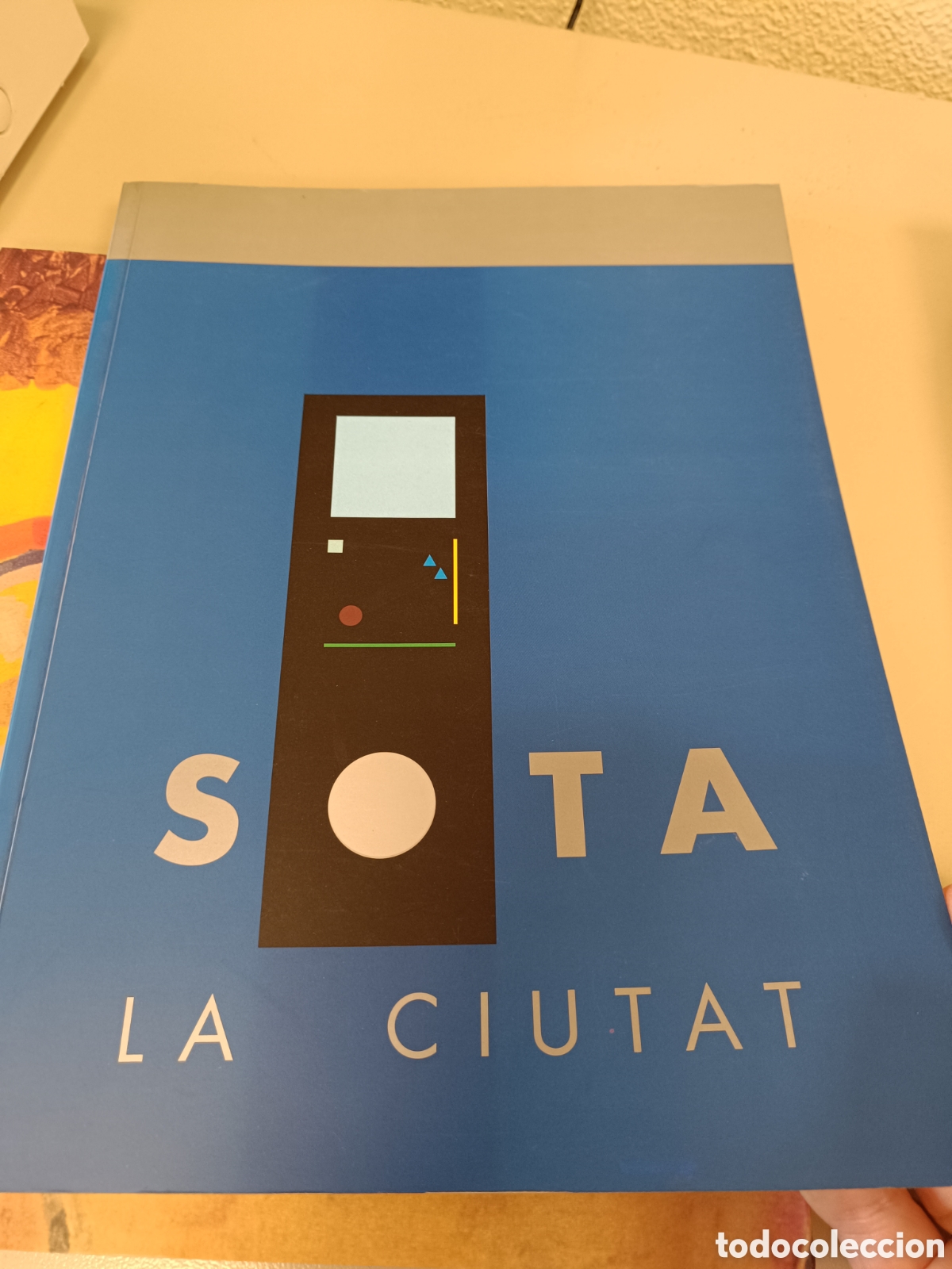 Libros de segunda mano: Sota - La Ciutat - Foto 1
