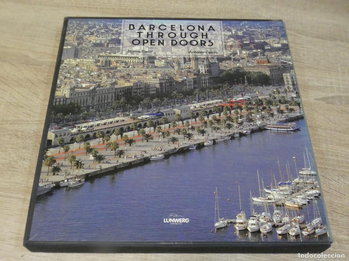 Libros de segunda mano: ARKANSAS1980 LIBRO ARQUITECTURA GRANDE BUEN ESTADO BARCELONA THROUGH OPEN DOORS MARIUS CAROL