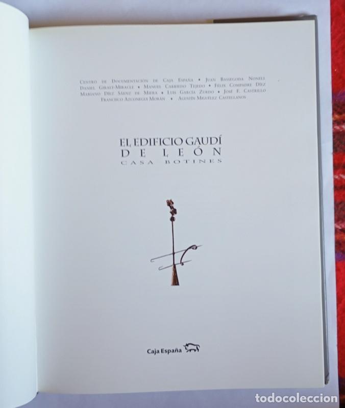 Libros de segunda mano: EDIFICIO GAUDI DE LEON - CASA BOTINES - VARIOS AUTORES - Foto 2