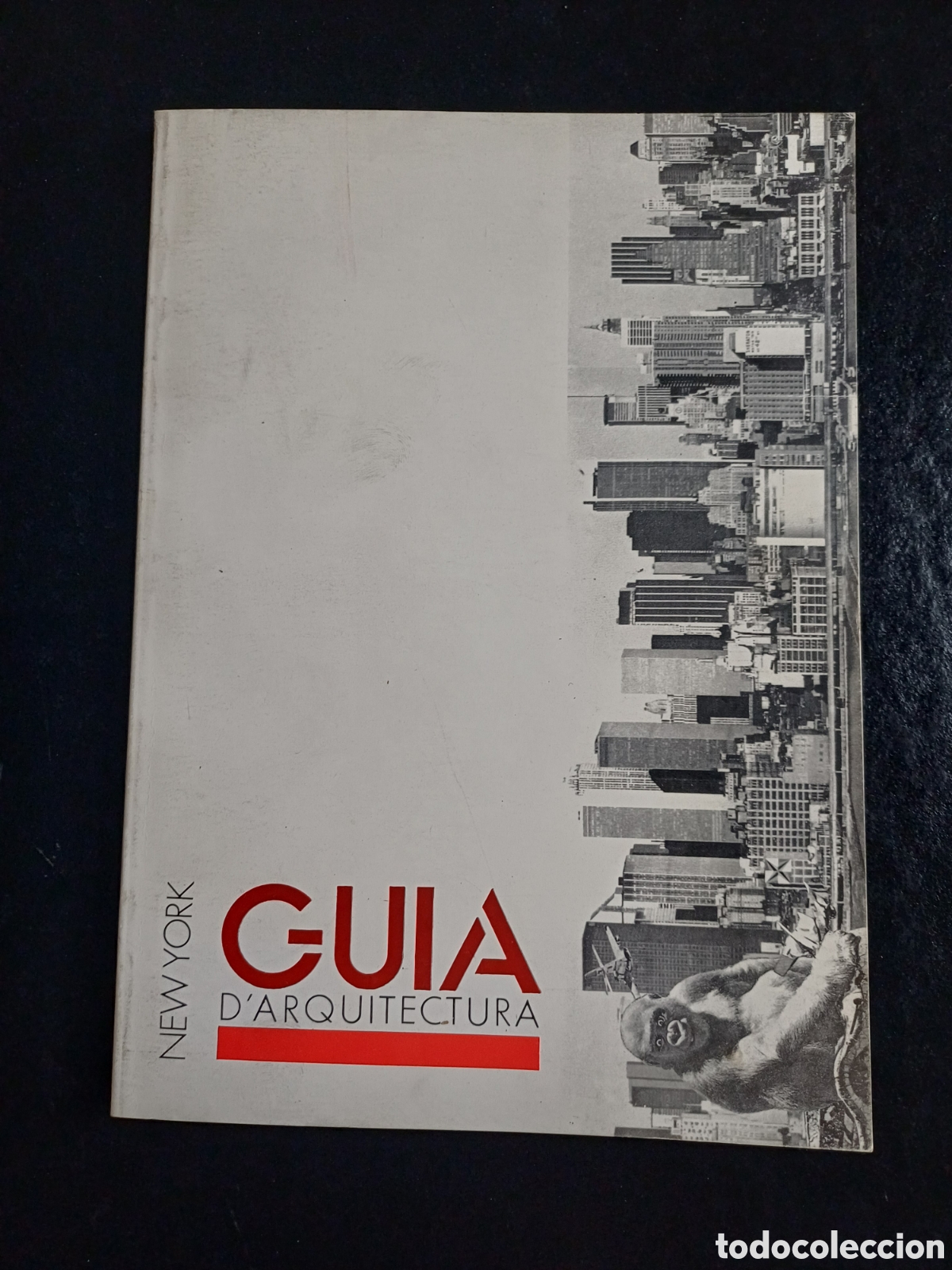 Libros de segunda mano: New York Guia d'arquitectura Ajuntament Barcelona - libro y punto marcapaginas - urbanismo NY USA