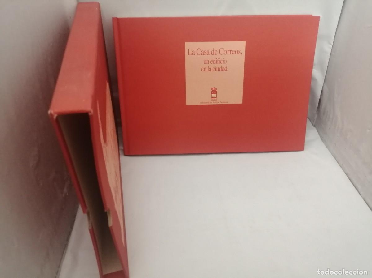 Livres d'occasion: La Casa de Correos: Un edificio en la ciudad, Tomo I (Primera edici&oacute;n, tapa dura, Obra en estuche)