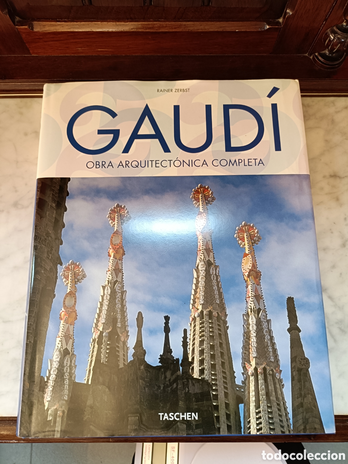 Libros de segunda mano: GAUD&Iacute; OBRA ARQUITECT&Oacute;NICA COMPLETA RAINER ZERBST - Foto 2