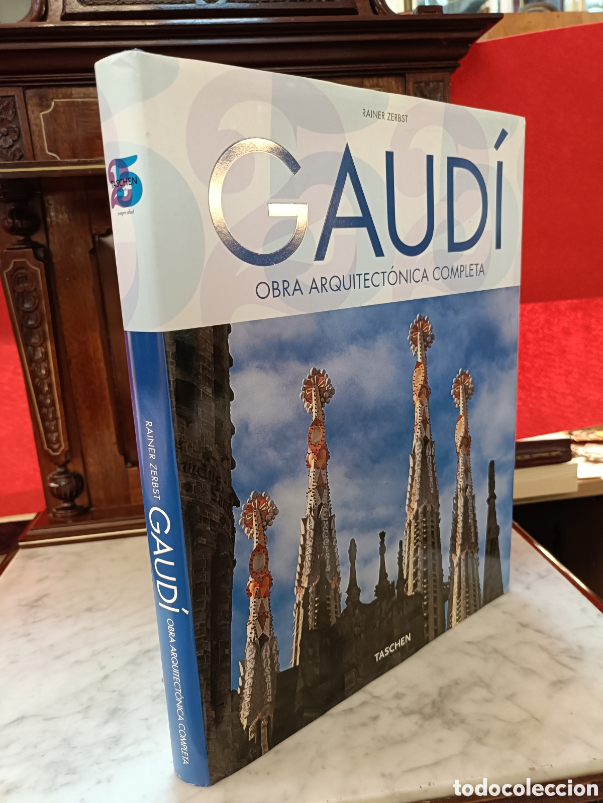 Libros de segunda mano: GAUD&Iacute; OBRA ARQUITECT&Oacute;NICA COMPLETA RAINER ZERBST - Foto 1