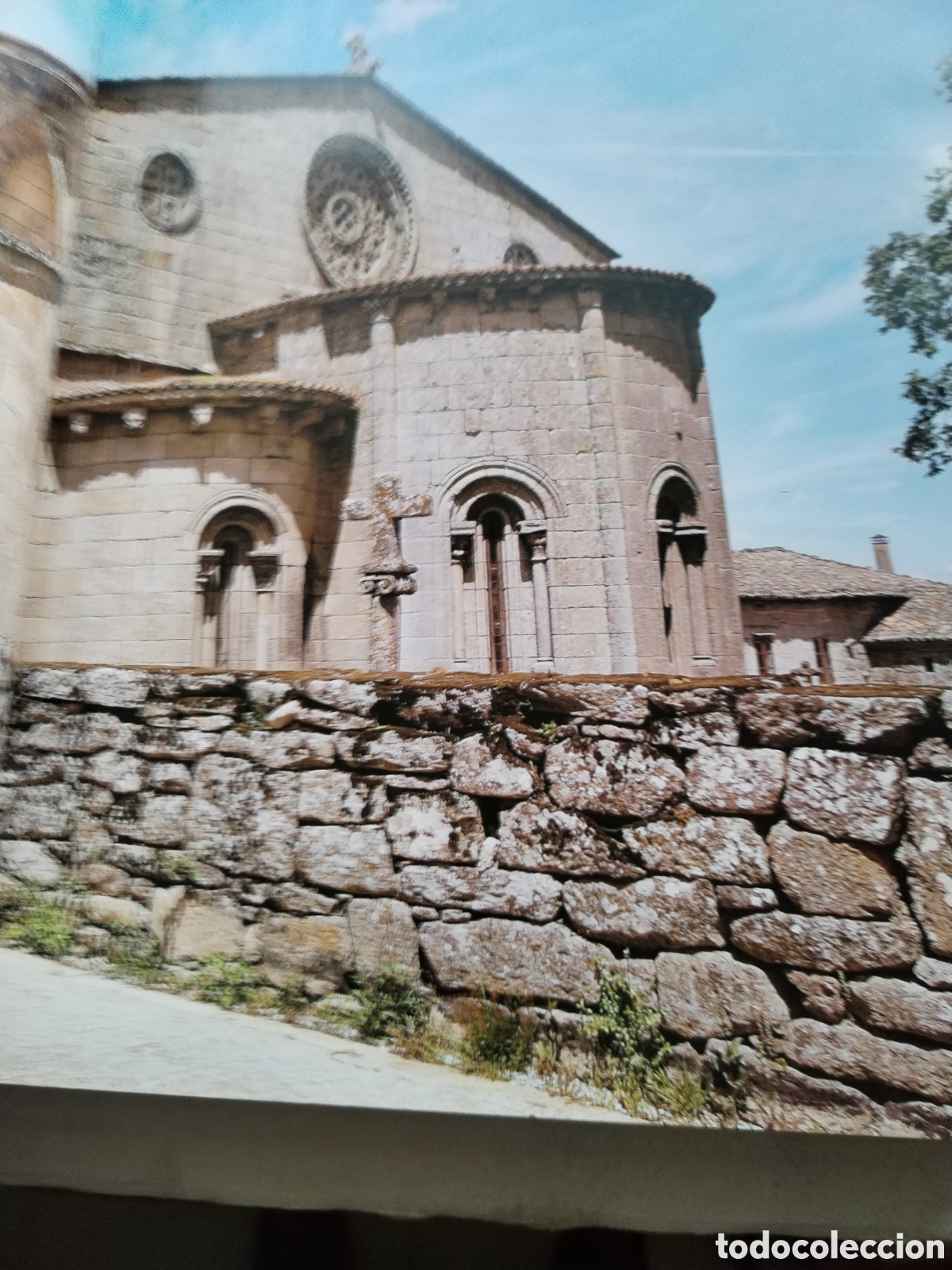 Libros de segunda mano: MONASTERIOS Y CONVENTOS DE GALIA II/H&Eacute;RCULES EDICIONES - Foto 3