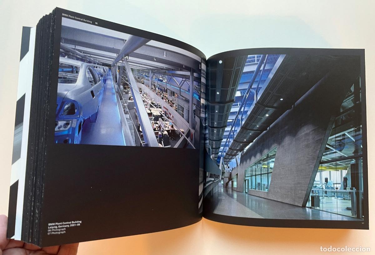 Libros de segunda mano: Zaha Hadid. Obra arquitect&oacute;nica. - Foto 2