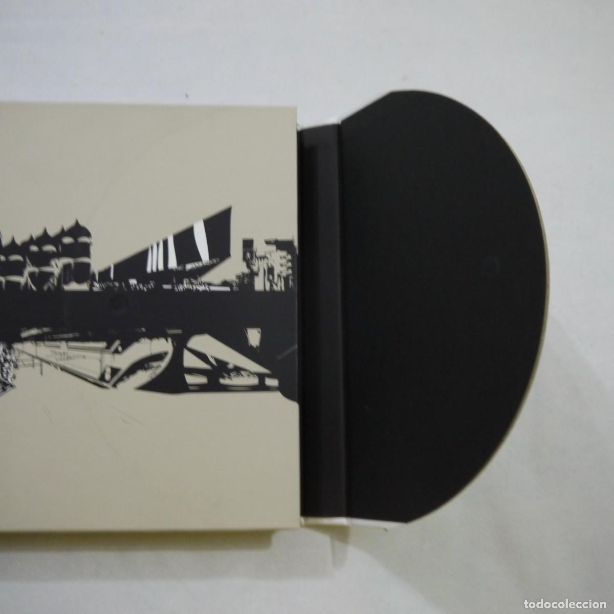 Libros de segunda mano: OBRA OBERTA. CONSTRUINT BARCELONA - ANGLE EDITORIAL - CATALAN - Foto 2