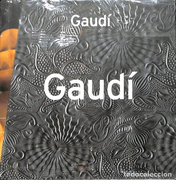 Libri di seconda mano: GAUD&Iacute;: PEDRERA, SAGRADA FAMILIA, PARK G&Uuml;ELL - V.V.A - EDICIONS TRIANGLE