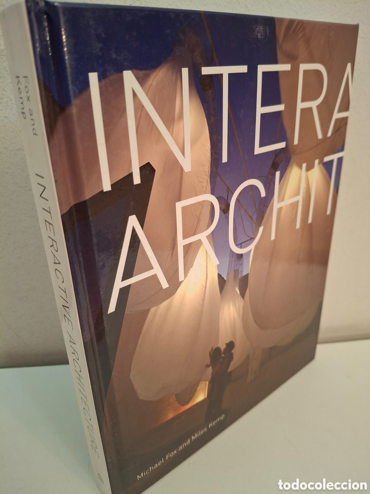 Libros de segunda mano: INTERACTIVE ARCHITECTURE, MICHAEL FOX-MILES KEMP, PRINCETON ARCHITECTURAL PRESS, 2009 - Foto 1