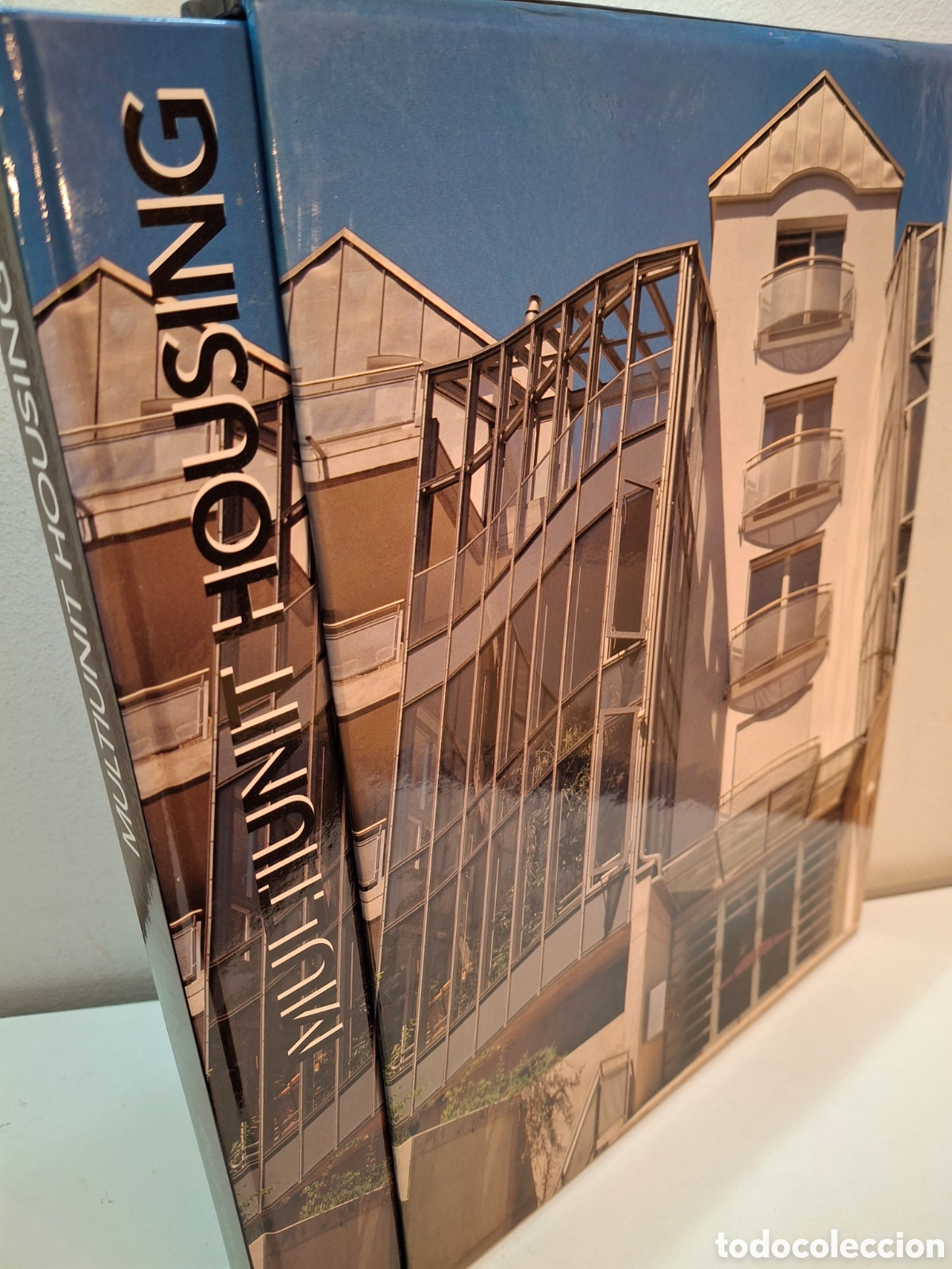 Libros de segunda mano: MULTIUNIT HOUSING, ARCHITECTURAL DESIGN, MONSA, 1996 - Foto 1