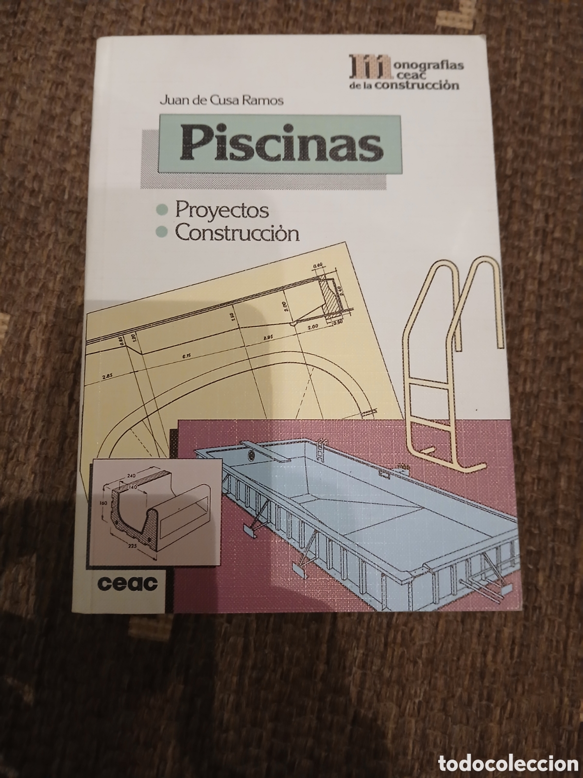 Libros de segunda mano: Libro sobre piscinas - Foto 1