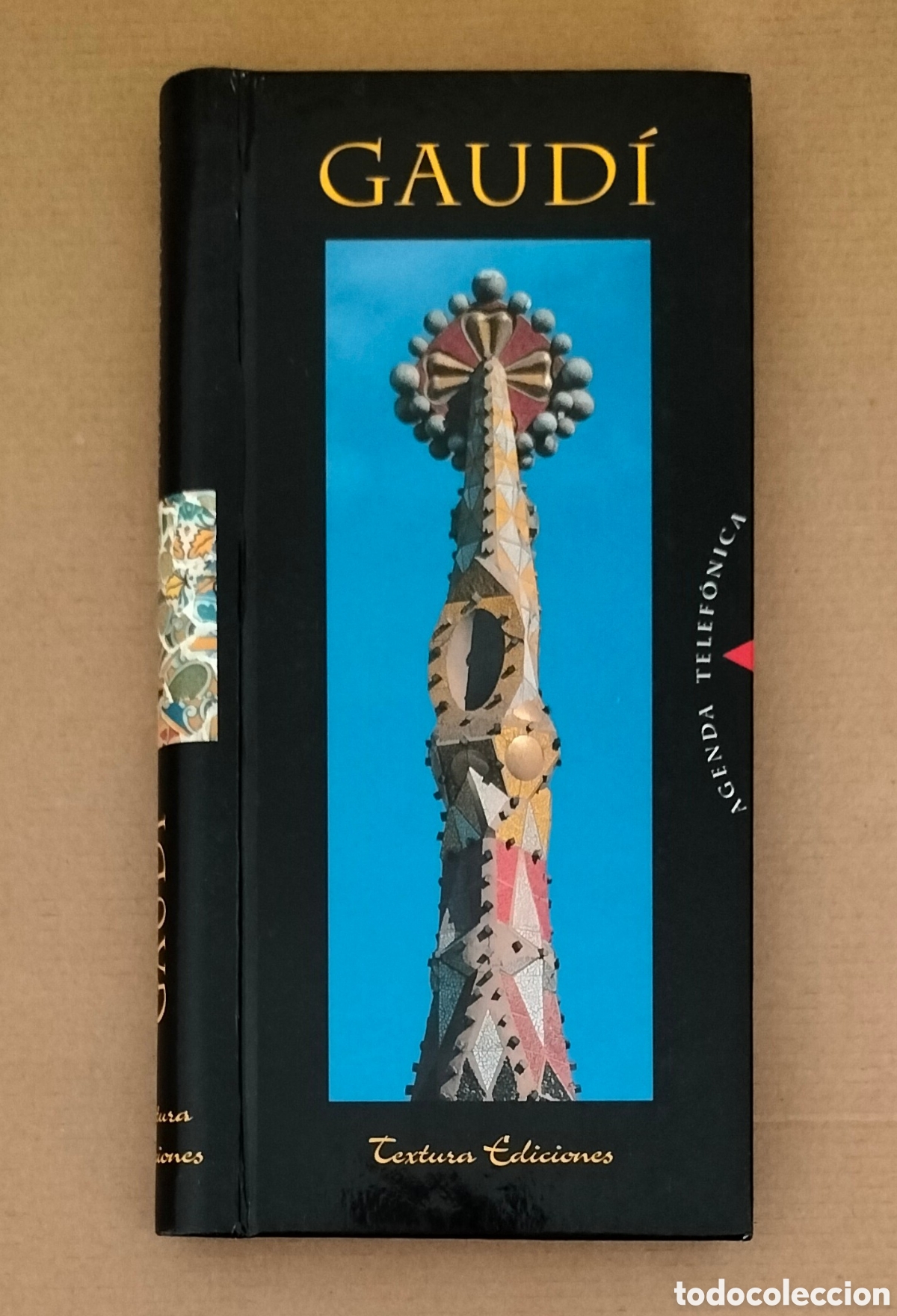 Libros de segunda mano: Agenda tel&eacute;fonica Gaud&iacute;. Fotograf&iacute;as de Miguel Raurich. Textura ediciones, 1998