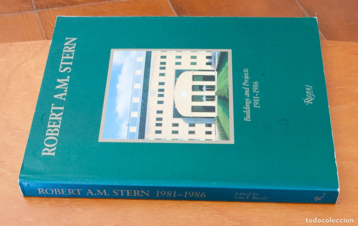 Libros de segunda mano: ROBERT A.M. STERN Buildings and Projects 1981-1985 - Foto 3