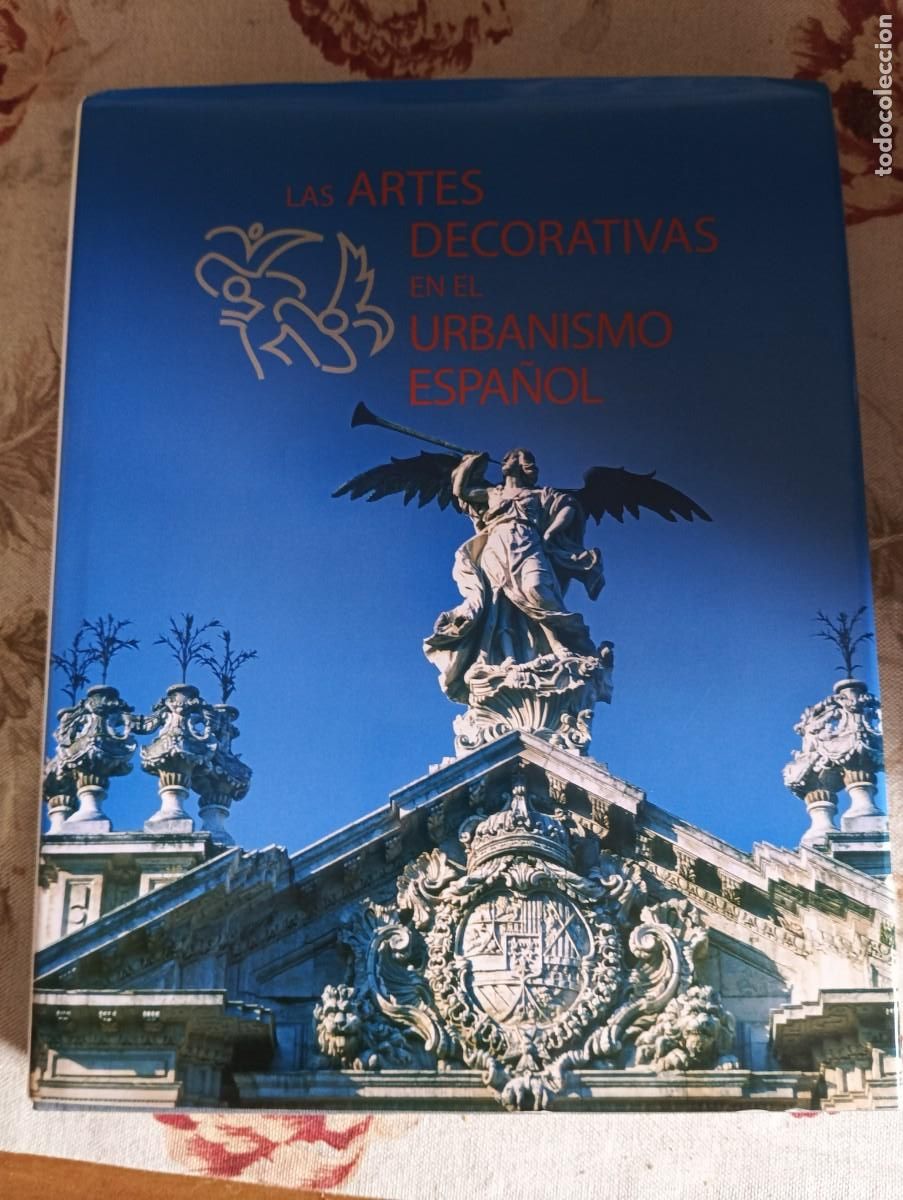 Libros de segunda mano: LAS ARTES DECORATIVAS EN EL URBANISMO ESPA&Ntilde;OL.-VV.AA.