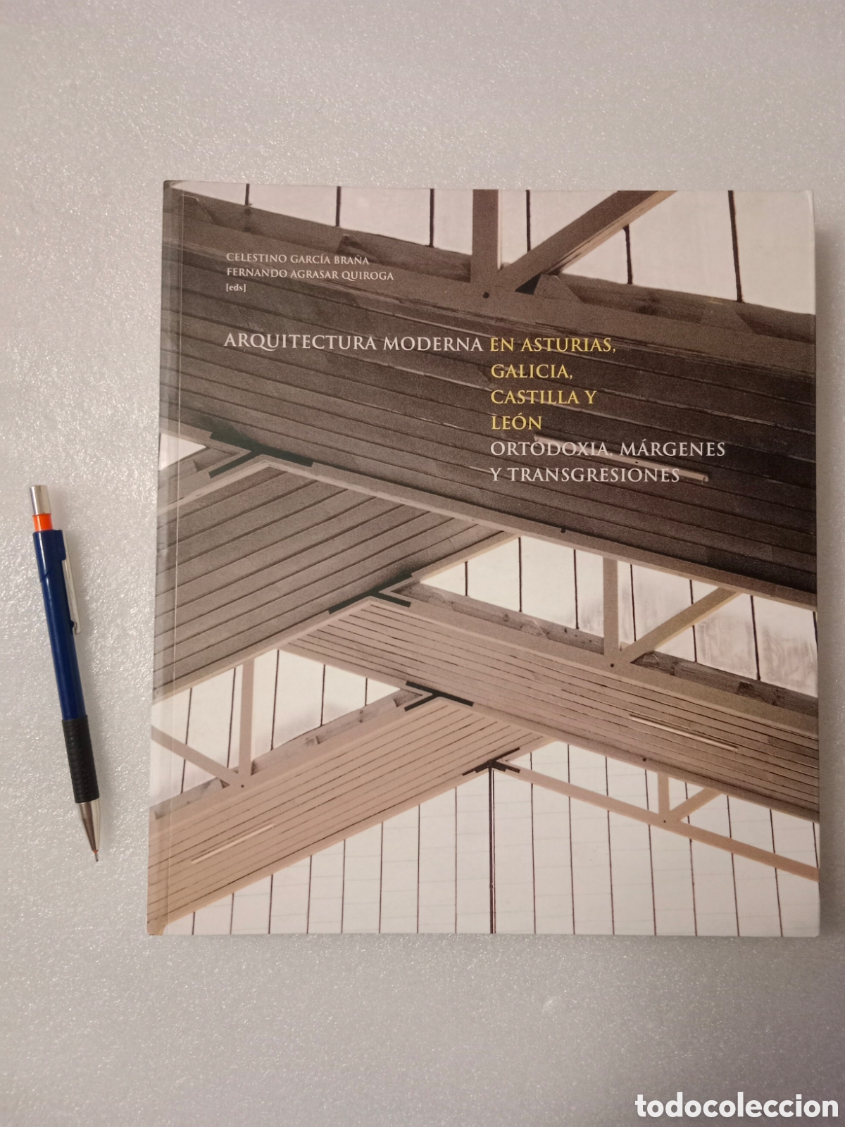 Libros de segunda mano: Arquitectura moderna en Asturias Galicia Castilla Le&oacute;n ortodoxia