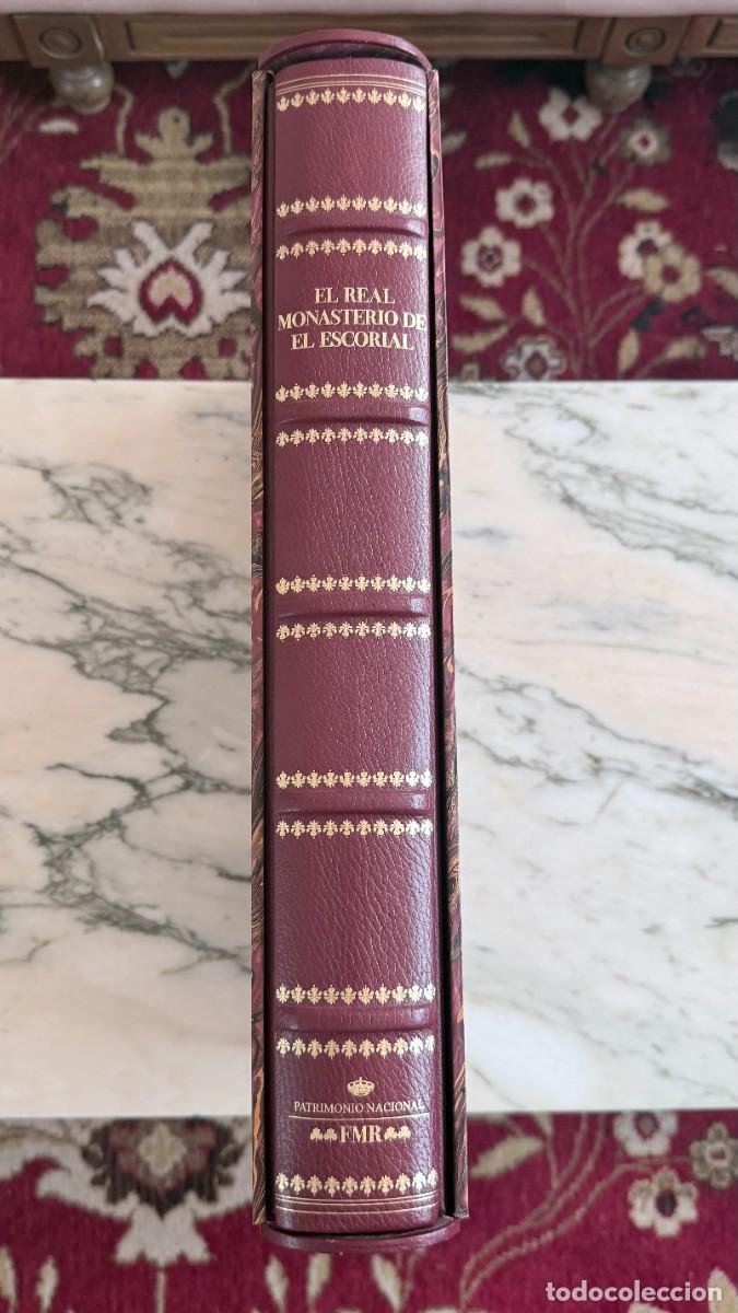 Libros de segunda mano: El Real Monasterio de El Escorial &ndash; FMR / Patrimonio Nacional &ndash; Gran formato &ndash; Encuadernado de lujo