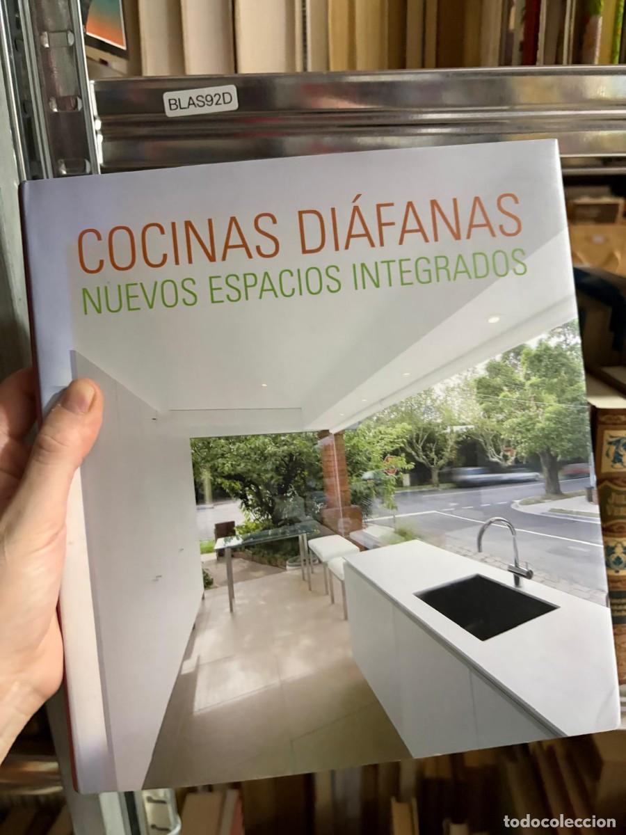 Libros de segunda mano: BLAS92D Cocinas di&aacute;fanas. Nuevos espacios integrados &mdash; (La editorial no aparece en la portada; neces