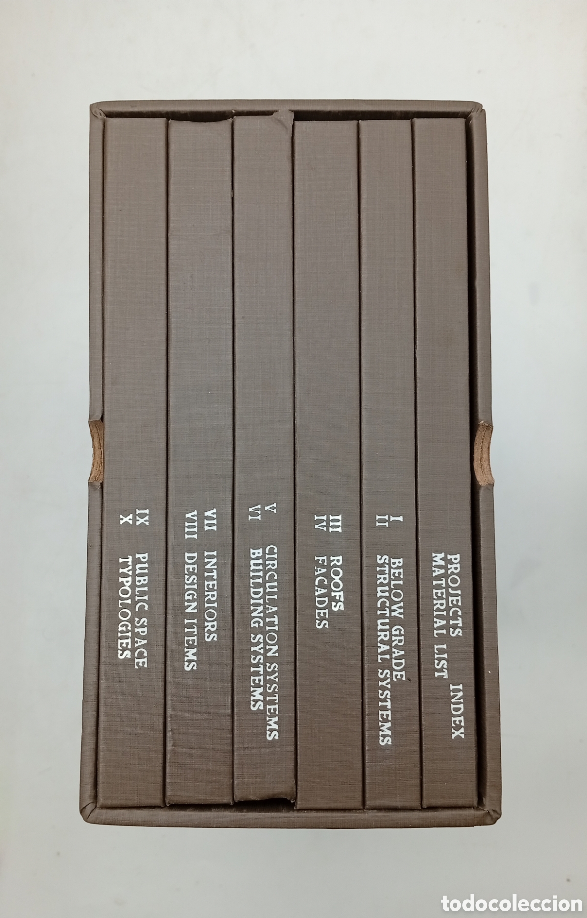 Libros de segunda mano: RARO ejemplar obras planos de Ricardo Bofill - Foto 1