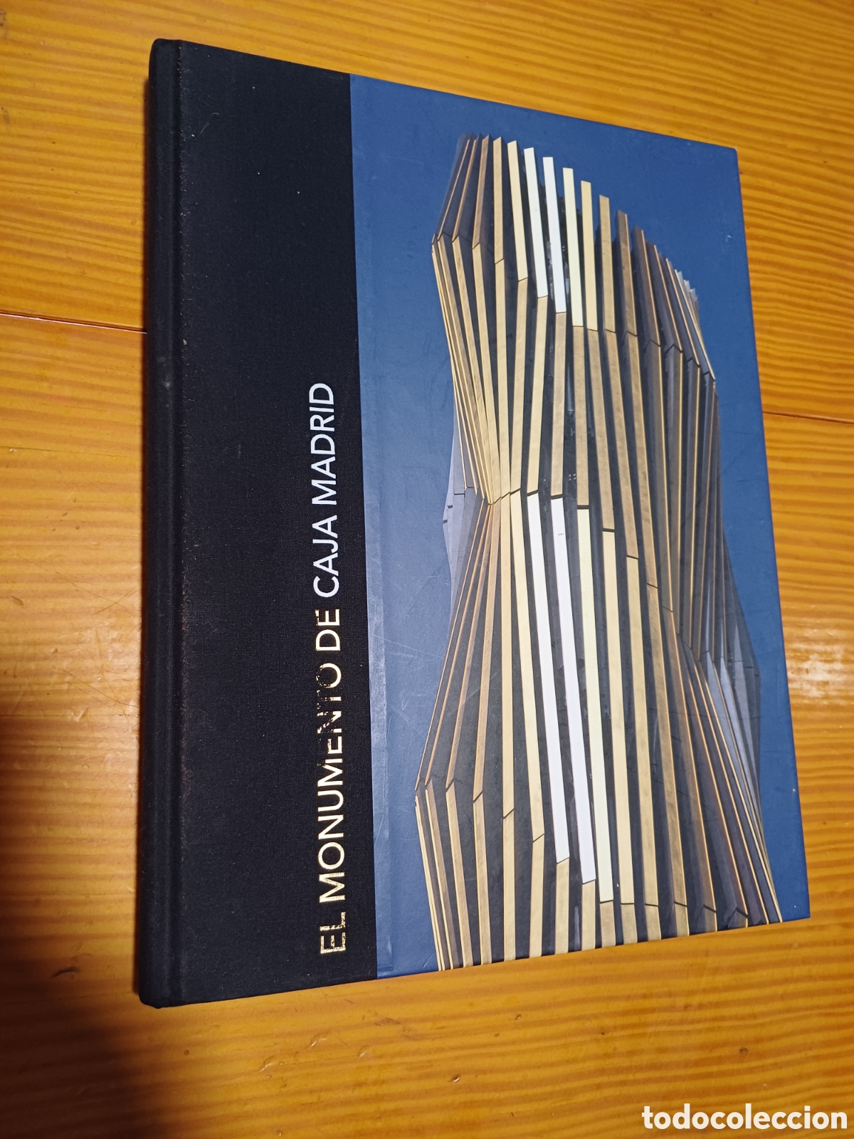 Libros de segunda mano: El monumento de Caja Madrid