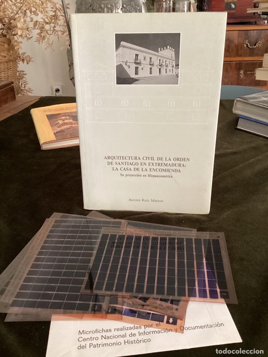 Libros de segunda mano: RUIZ: ARQUITECTURA CIVIL DE LA ORDEN DE SANTIAGO EN EXTREMADURA. PROYECCI&Oacute;N EN HISPANOAMERICA.