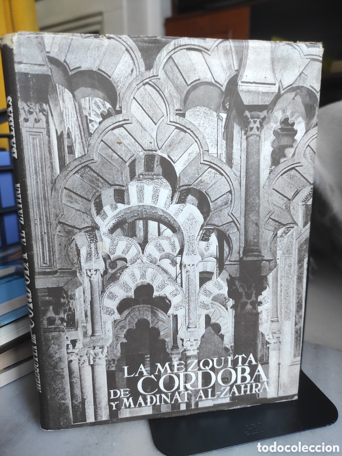 Libros de segunda mano: La Mezquita de C&oacute;rdoba y Madinat Al-Zahra - L. Torres Balb&aacute;s (PEDIDO MINIMO 10&euro;)