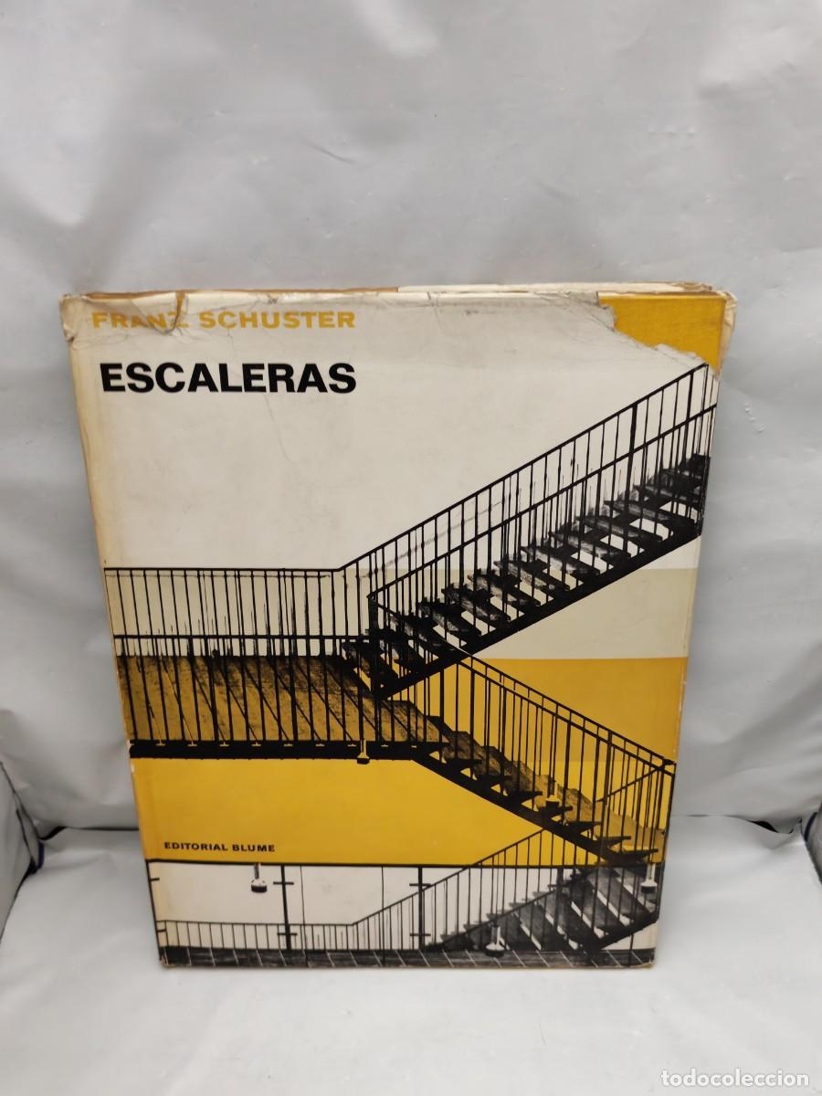 Libri di seconda mano: ESCALERAS: Proyecto, construcci&oacute;n y desarrollo de grandes y peque&ntilde;as escaleras (Primera edici&oacute;n)