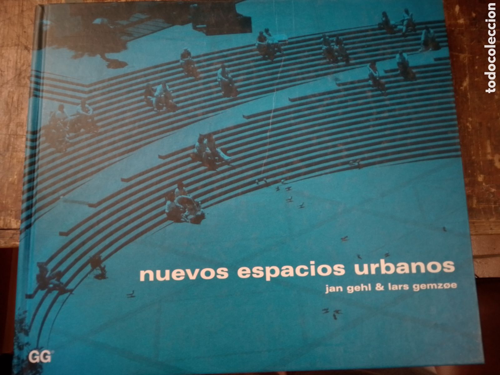 Gebrauchte B&uuml;cher: NUEVOS ESPACIOS URBANOS. GEHL, JAN - GEMZOE, LARS. GUSTAVO GILI. BARCELONA. 2002
